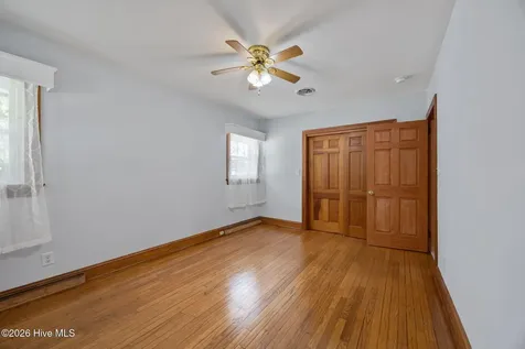 302 Oak Drive Washington NC 27889