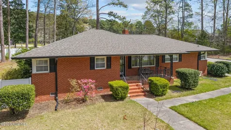 302 Oak Drive Washington NC 27889