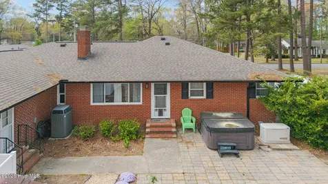302 Oak Drive Washington NC 27889