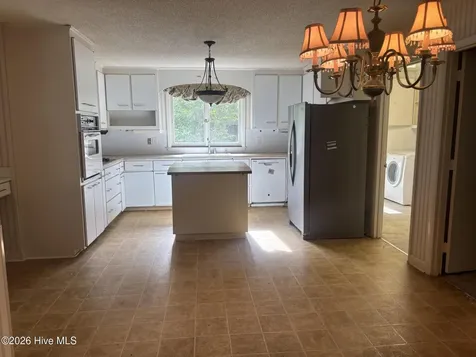 4512 W Fairway Drive Trent Woods NC 28562
