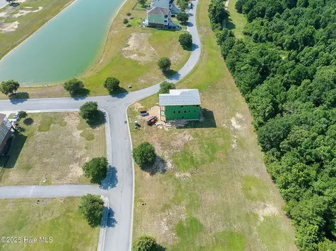 242 Colleton Square Newport NC 28570