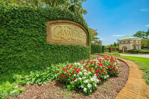 242 Colleton Square Newport NC 28570