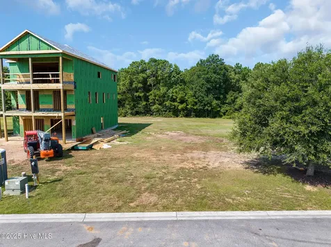 242 Colleton Square Newport NC 28570