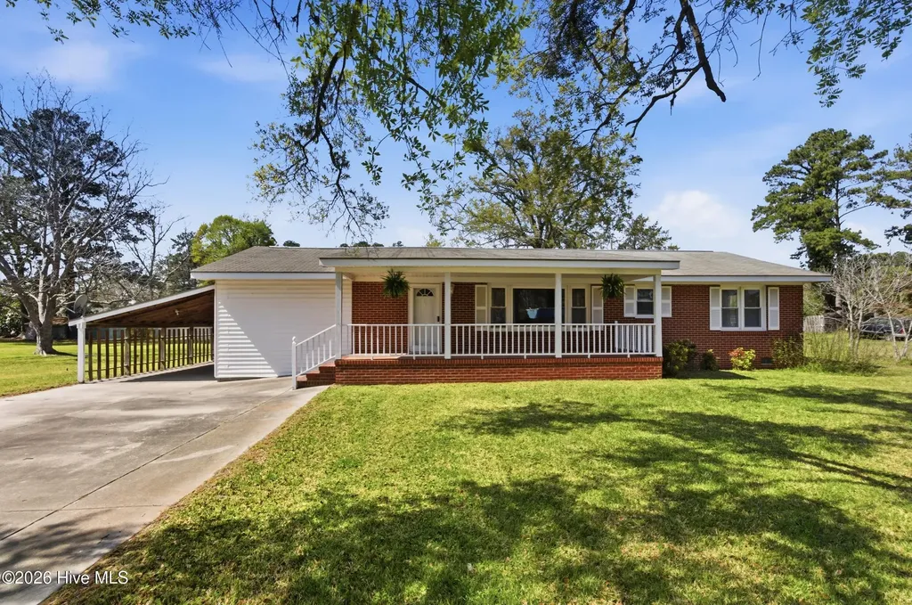 204 Glenburnie Drive New Bern NC 28560