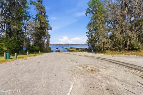204 Glenburnie Drive New Bern NC 28560