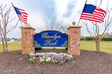 106 Gracelyn Lane Newport NC 28570