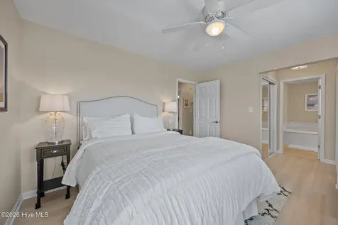 102 Diann Drive Emerald Isle NC 28594