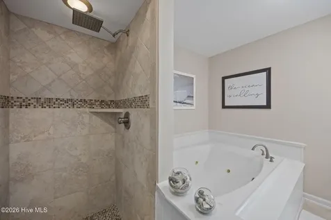 102 Diann Drive Emerald Isle NC 28594