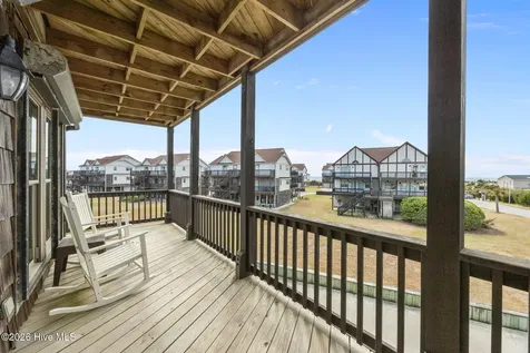 102 Diann Drive Emerald Isle NC 28594