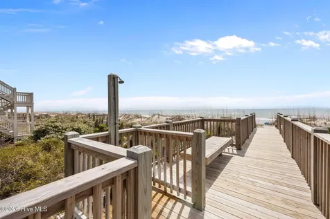 102 Diann Drive Emerald Isle NC 28594