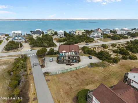 102 Diann Drive Emerald Isle NC 28594