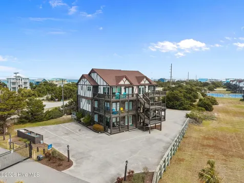 102 Diann Drive Emerald Isle NC 28594