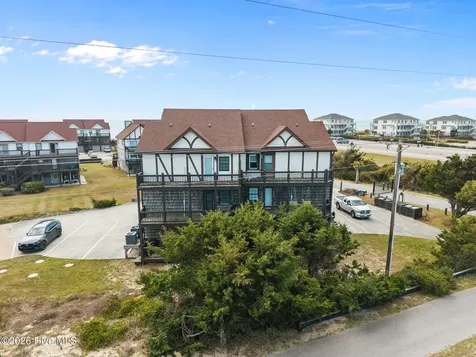 102 Diann Drive Emerald Isle NC 28594