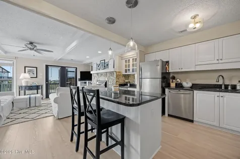 102 Diann Drive Emerald Isle NC 28594