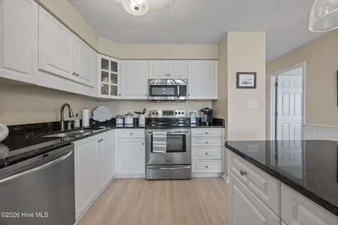 102 Diann Drive Emerald Isle NC 28594