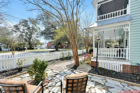 301 E West Street Southport NC 28461