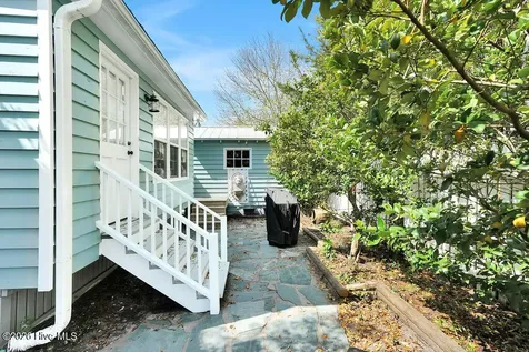 301 E West Street Southport NC 28461