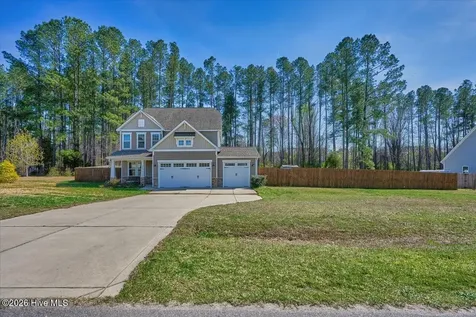 215 Farmhouse Lane Carthage NC 28327