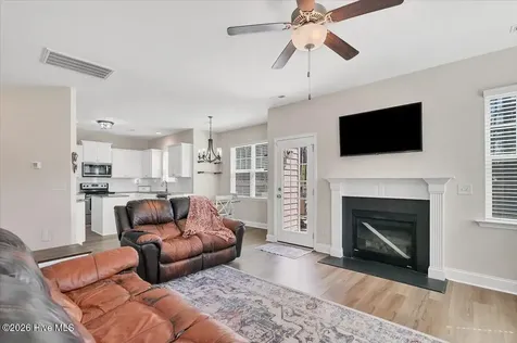 215 Farmhouse Lane Carthage NC 28327