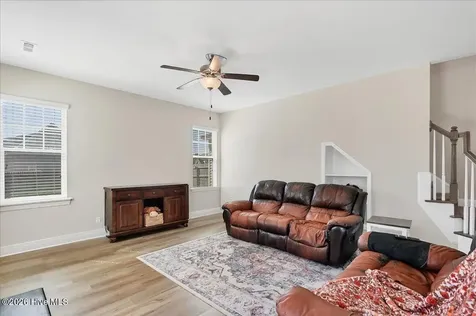 215 Farmhouse Lane Carthage NC 28327