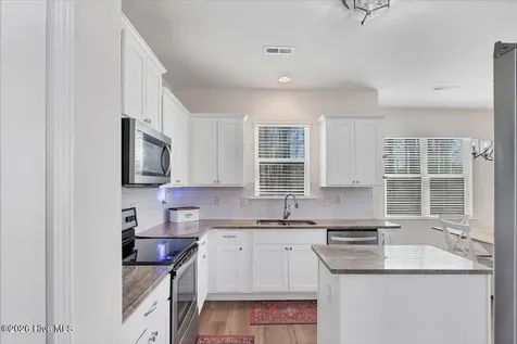 215 Farmhouse Lane Carthage NC 28327