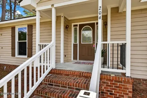 204 Sweetbriar Lane Havelock NC 28532