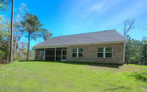 1175 Natal Drive SE Bolivia NC 28422