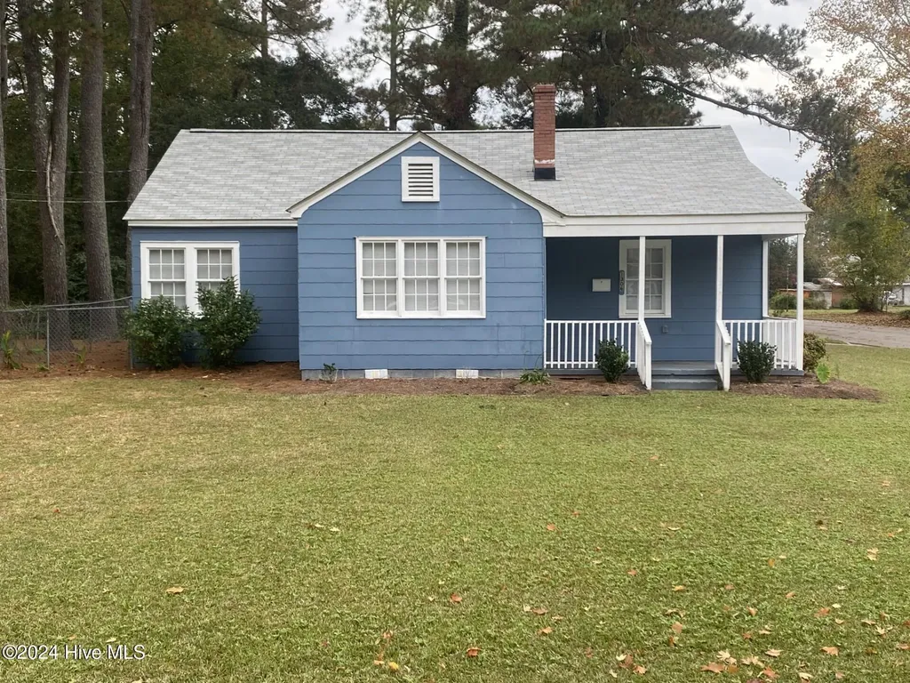 1306 N Respess Street Washington NC 27889