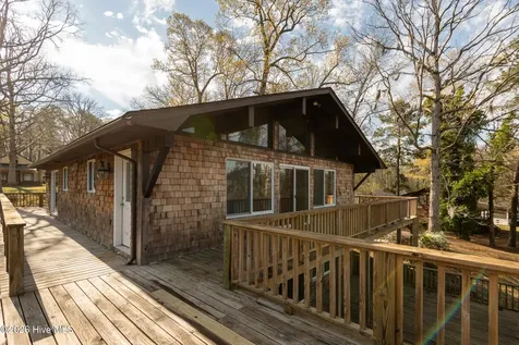 334 Creekwood Lane Blounts Creek NC 27814