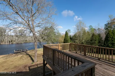334 Creekwood Lane Blounts Creek NC 27814