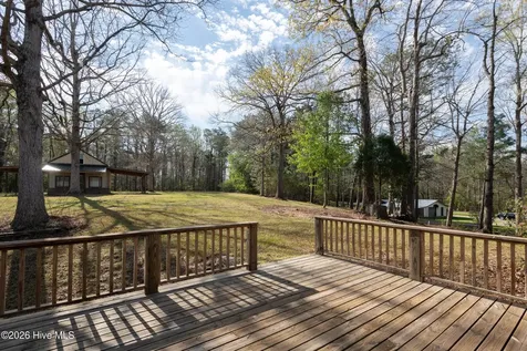 334 Creekwood Lane Blounts Creek NC 27814