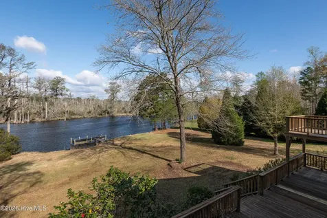 334 Creekwood Lane Blounts Creek NC 27814
