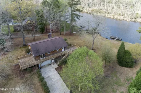 334 Creekwood Lane Blounts Creek NC 27814