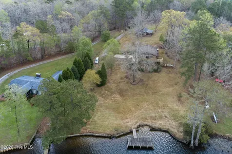 334 Creekwood Lane Blounts Creek NC 27814