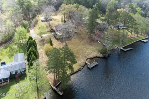 334 Creekwood Lane Blounts Creek NC 27814