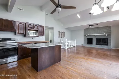334 Creekwood Lane Blounts Creek NC 27814