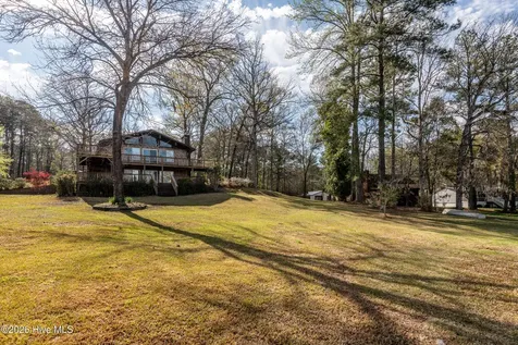 334 Creekwood Lane Blounts Creek NC 27814