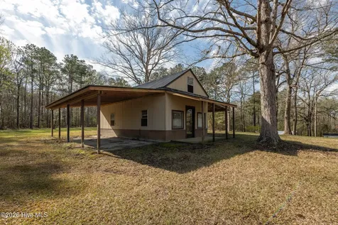 334 Creekwood Lane Blounts Creek NC 27814