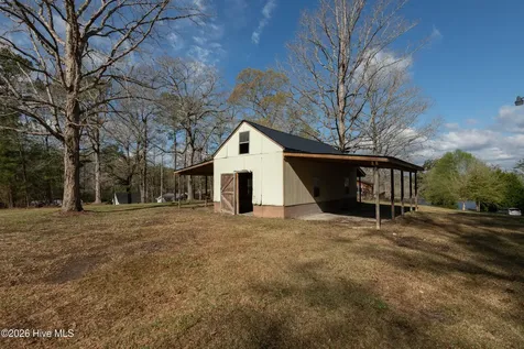 334 Creekwood Lane Blounts Creek NC 27814