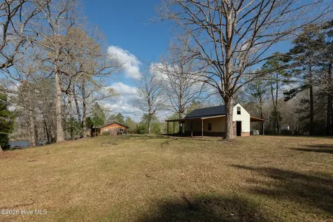 334 Creekwood Lane Blounts Creek NC 27814