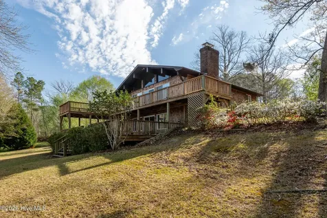 334 Creekwood Lane Blounts Creek NC 27814