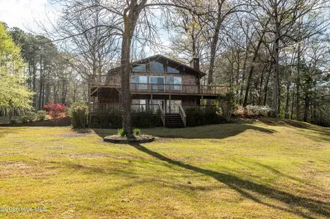 334 Creekwood Lane Blounts Creek NC 27814