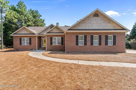 8 Hialeah Place Pinehurst NC 28374
