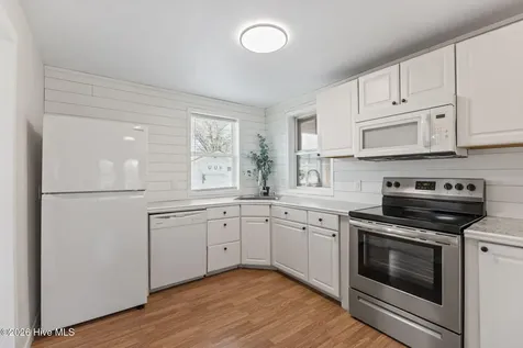 5217 Highway 101 Newport NC 28570