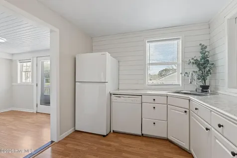 5217 Highway 101 Newport NC 28570