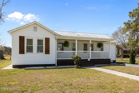 5217 Highway 101 Newport NC 28570