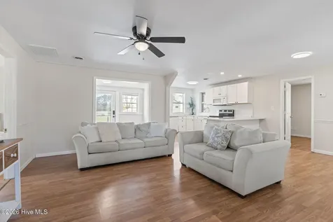 5217 Highway 101 Newport NC 28570