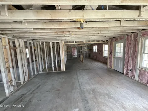 15133 Sam Potts Highway Bolton NC 28423
