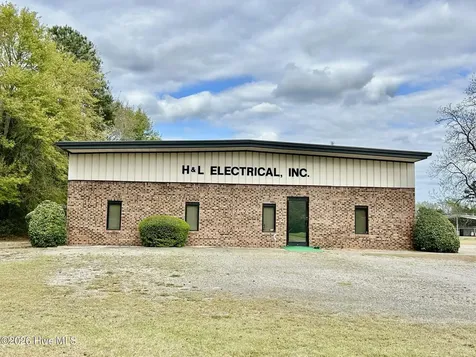 17421 Plant Road Laurinburg NC 28352