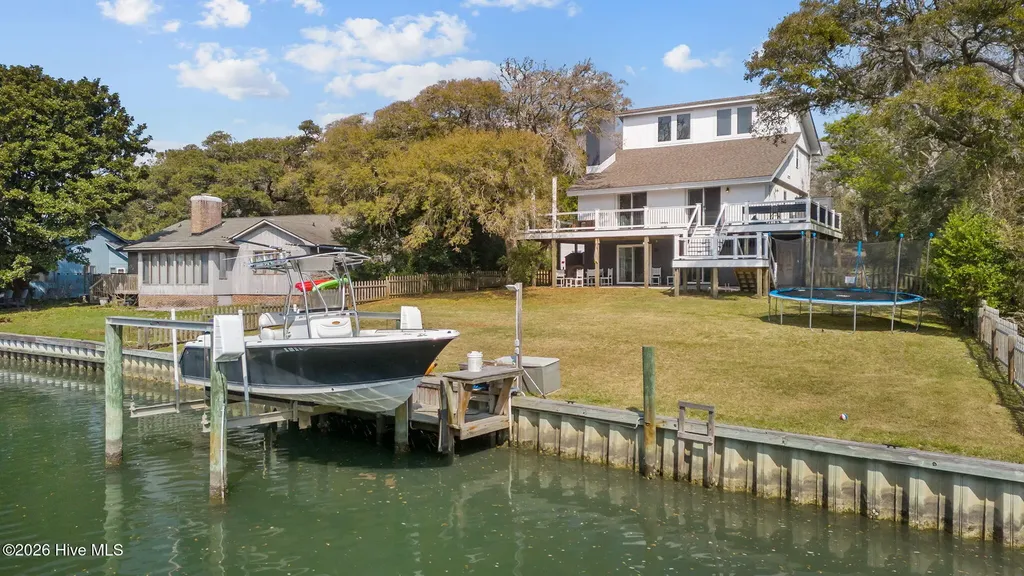 125 Loblolly Drive Pine Knoll Shores NC 28512